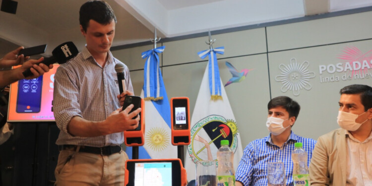 SUBI. Antes de subir, se deberá generar un código QR en la App.