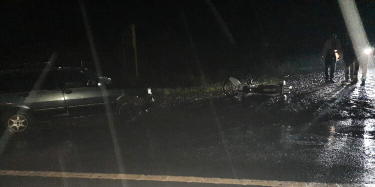 El siniestro vial ocurrió anoche mientras una copiosa lluvia caía en San Vicente.