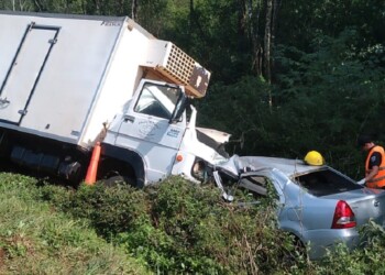 Familia de Puerto Rico destrozada en un choque sobre la ruta 12