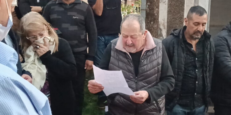 Adiós a Carlos Acuña: “Tengo el corazón destruido porque se fue mi compañero de toda la vida”