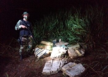 Secuestran más de 800 kilos de marihuana en la costa de Montecarlo