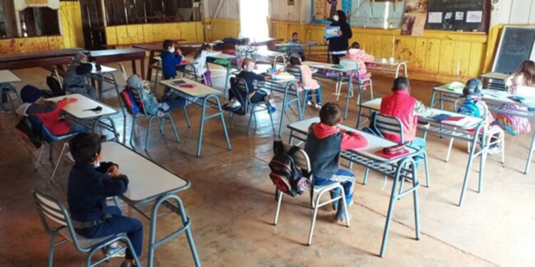 RURALES. Las escuelas de jornada extendida y las que tienen turno mañana y tarde descreen que ayude imple