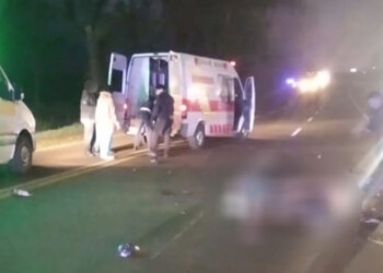 Un motociclista falleció tras chocar contra una retroexcavadora