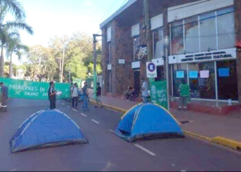 Municipales de Iguazú hicieron un pedido de reincorporación y mejora salarial