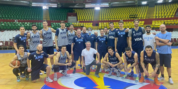 CIERRE. El seleccionado entrenó en el estadio panameño Roberto Durán.