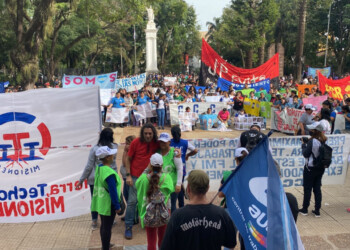 La CCC y otras organizaciones sociales se movilizan en el centro de Posadas