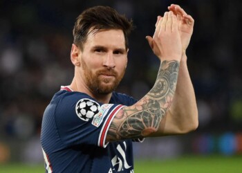 El PSG piensa en renovarle el contrato a Messi