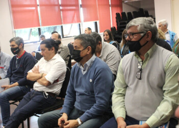 Paritarias docentes: antes de discutir el segundo semestre, piden que se compense lo perdido por la inflación