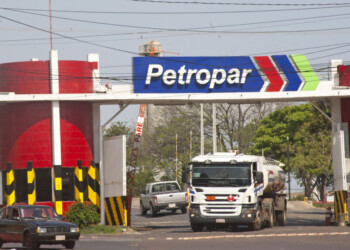 Transportistas de Paraguay también sufren una crisis por el combustible