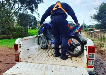 Un motor de lancha y dos motocicletas fueron secuestradas en Aristóbulo del Valle