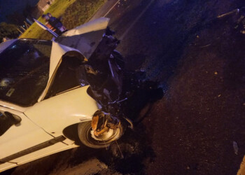 Chocó contra un poste en el Acceso Sur