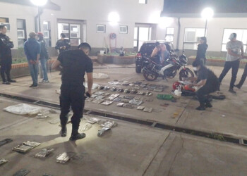 Los atraparon con placas robadas de un cementerio