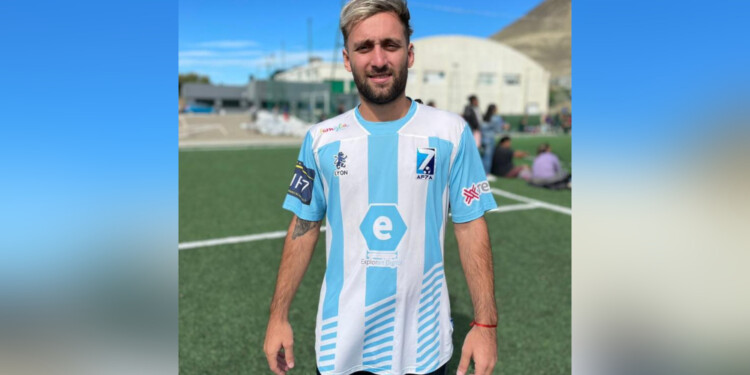 GRAN EXPERIENCIA. Santiago Sanabria se puso la Albiceleste y tuvo el privilegio de jugar la Copa América.