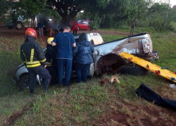 Choque entre dos camionetas dejó varios heridos
