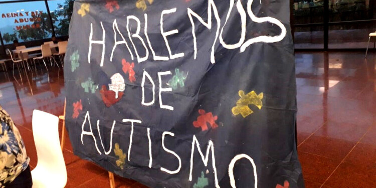 MEDIAR. Tras denunciar maltrato de personal administrativo, las Familias TEA solicitan capacitación en el hospital.