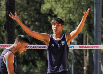 Marcos González representará al país en el Mundial U-19 de beach vóleibol