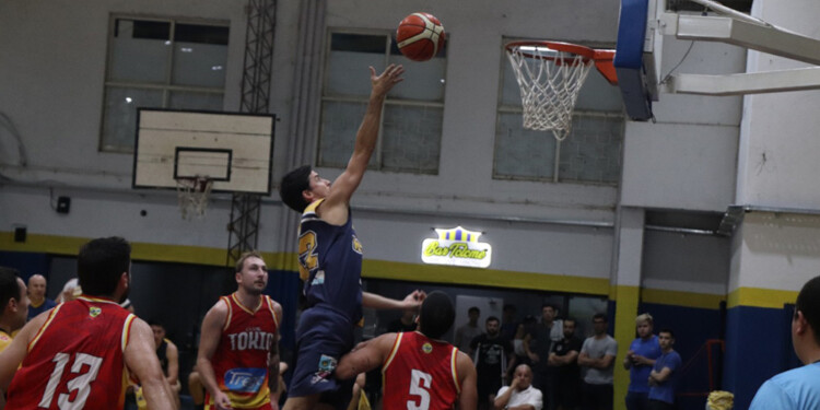 LETAL. Mitre fue una tromba en ataque y así consiguió la valiosa victoria (Gentileza Misiones Básket)