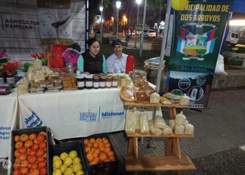 Colonos acarician el sueño de la marca propia de azúcar rubio