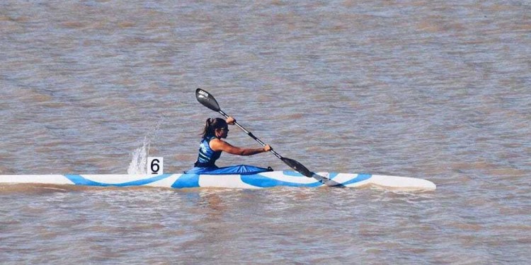 AL AGUA. Valentina se prepara para el debut en la categoría Junior.