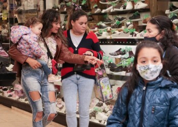 Gran éxito en convocatoria y propuestas del Black Friday en Posadas