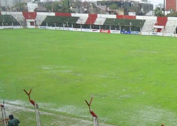 Guaraní-Sporting, otra vez fue suspendido por lluvia