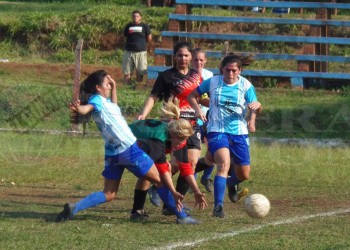 Victorias de Sportivo y Huracán en el inicio del torneo femenino