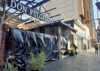 Devastador incendio consumió por completo un restaurante del centro de Posadas