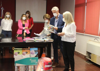 Educación Especial: entregaron kits de útiles para docentes y formalizaron la certificación de estudiantes