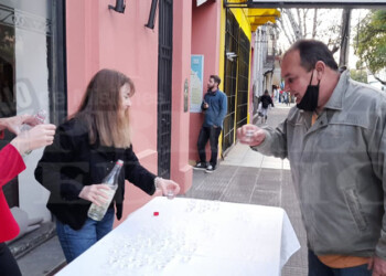 Invitaron a seguir la tradición de la caña con ruda en el Museo Juan Yaparí