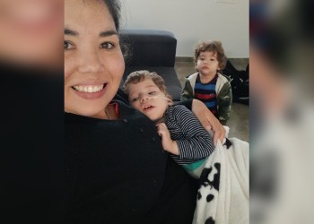 Lanzaron un bono solidario para que un bebé con Síndrome de West llegue al Garrahan