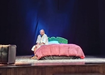 Sigue la obra: “Consummatum est”, un amor que resiste el olvido