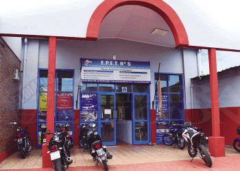 Estudiante en grave estado tras la explosión de un tambor