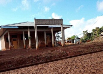 Reclaman por obras inconclusas en la Escuela de Frontera 606