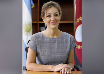 Flavia Royón asume como secretaria de Energía en reemplazo de Darío Martínez