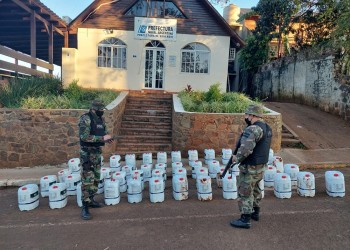 Incautan un cargamento de combustible y herbicidas ilegales 