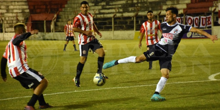 TODO IGUAL. Guaraní ni pudo hacer valer su localía y ahora irá de visitante ante un Sporting que quiere dar la sorpresa.