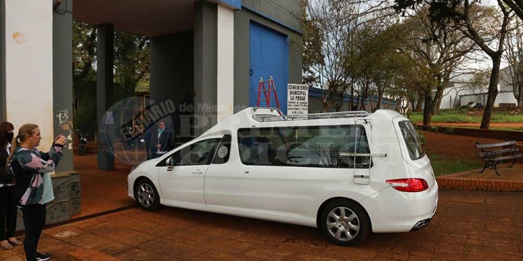 Con profundo pesar, inhumaron los restos de Josías Galeano en Oberá