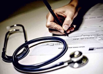 Escándalo por docentes que presentaron certificados médicos “truchos” para pedir licencia