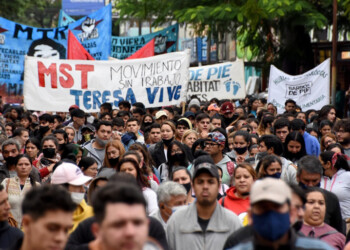 Dirigentes de asociaciones piqueteras pidieron urgente audiencia con Massa