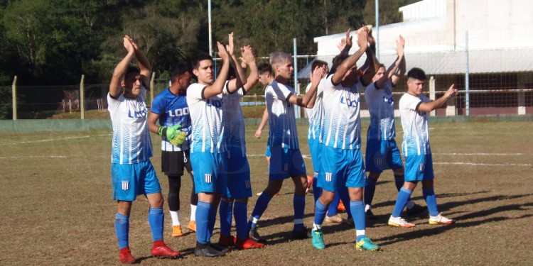 HISTÓRICO. La Academia jugará por primera vez en su historia en la cuarta categoría del fútbol argentino. (Foto gentileza C.Reble).
