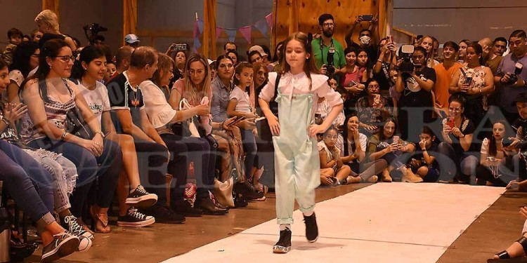 Galería de fotos: así fue la “Pasarela Kids” de la Ruta del Diseño Misionero
