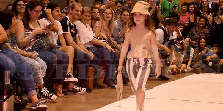 Galería de fotos: así fue la “Pasarela Kids” de la Ruta del Diseño Misionero