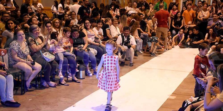 Galería de fotos: así fue la “Pasarela Kids” de la Ruta del Diseño Misionero