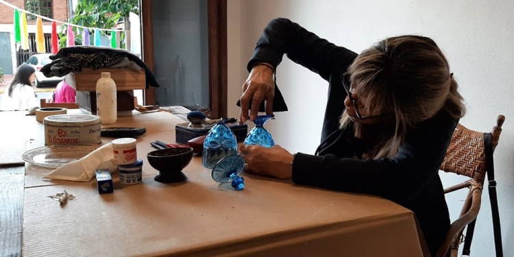 Un taller para compartir conocimiento y aprender a reparar las cosas para reutilizarlas