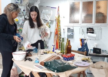 Un taller para compartir conocimiento y aprender a reparar las cosas para reutilizarlas