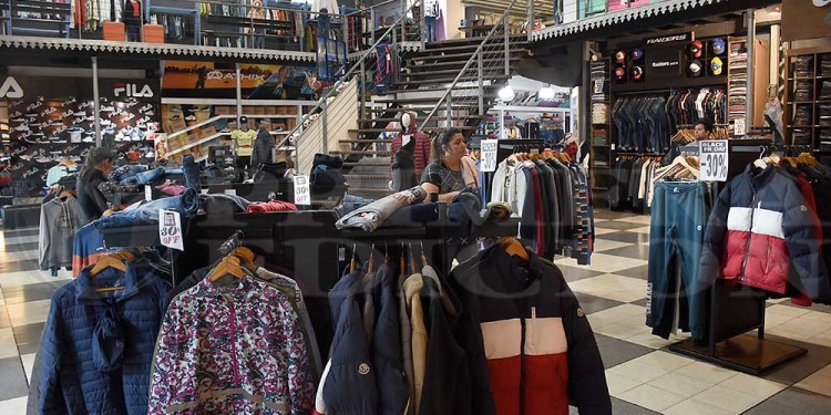 La ropa de la nueva temporada llega con subas de hasta el 100%