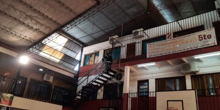 Realizaron simulacro de evacuación en un establecimiento educativo de Oberá