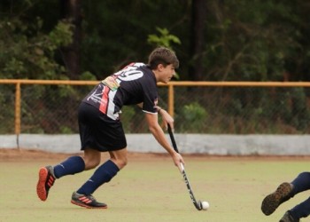 Hockey: un obereño se suma a “Los Lobitos”