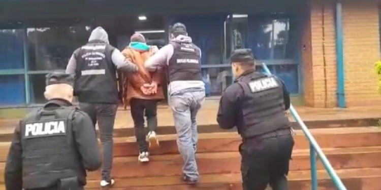 INTERVENCIÓN. División Investigaciones y División Drogas Peligrosas lo capturaron en el barrio Buen Samaritano.