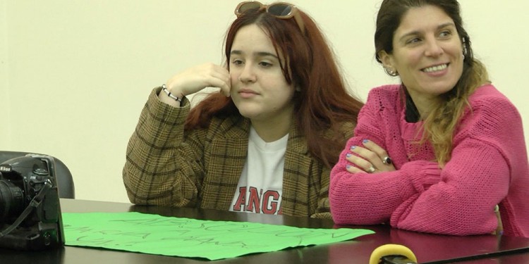 PRESENTE. La legisladora Ofelia Fernández durante la charla con la prensa. (Foto: Gentileza Tomás Zapata)